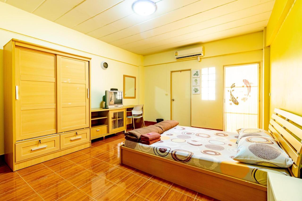 Benjaratch Boutique Apartment Bangkok Exterior photo